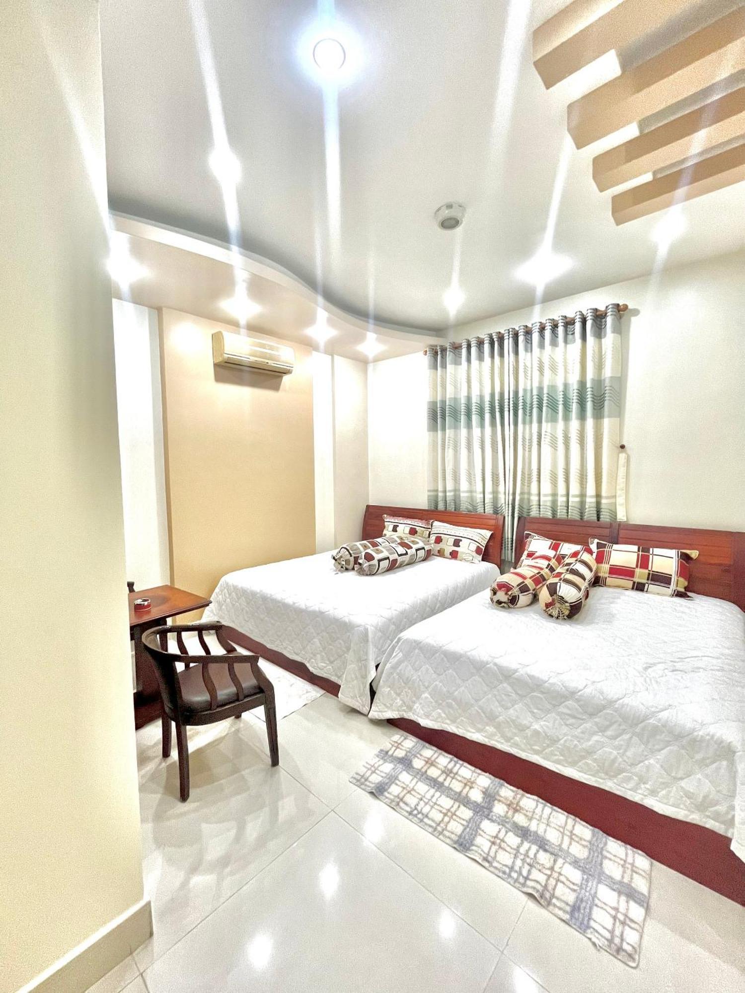 Cherry Homestay - Hoang De Motel Chau Doc Exterior photo